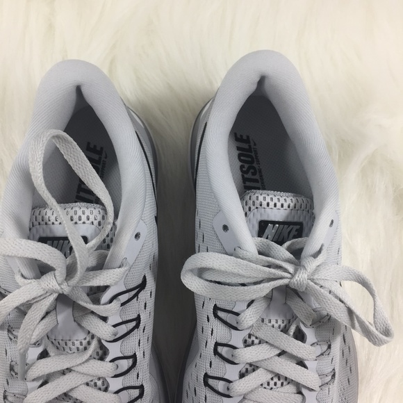 🔥SOLD🔥NIKE WOMEN'S FLEX RN 2017 RUNNING SNEAKERS - Picture 5 of 8